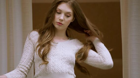 Красивая русская девушка получила оргазм с незнакомцем