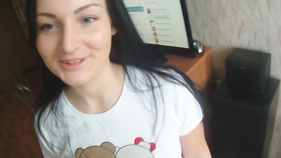 Молодая студентка занялась с пикапером сексом с презервативом