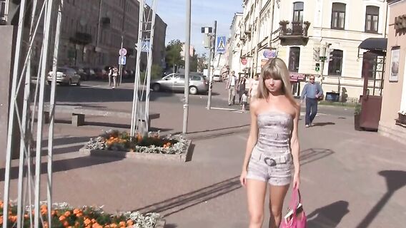 Страстный секс с белокурой девушкой на фейковом кастинге