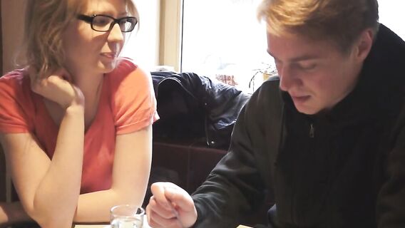 Кунилингус и жаркий секс с очкастой русской девушкой